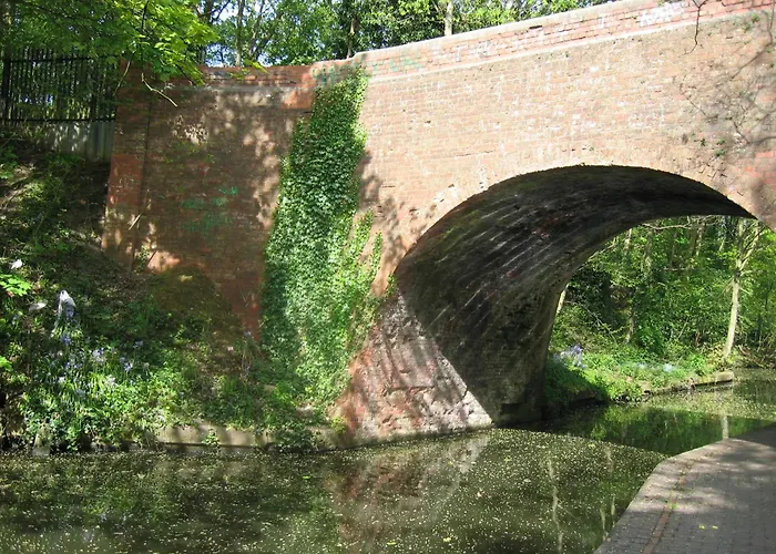 Yardley Lodge