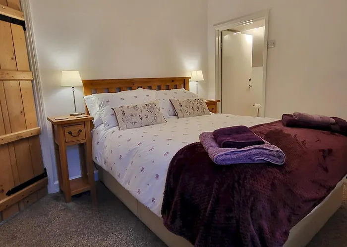 Dog friendly hotels Holly Cottage Grasmere