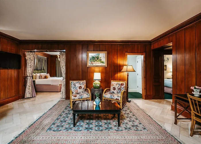 The Pontchartrain Hotel