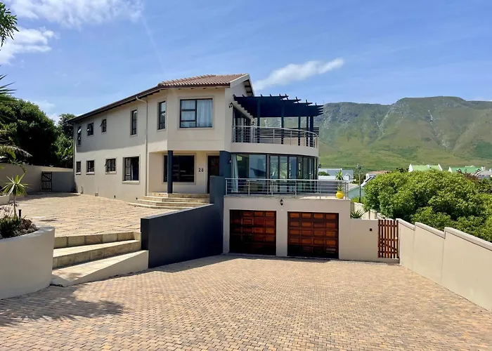 Jacuzzi hotel: Bird'S View Guest Accommodation