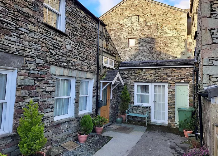 Dog friendly hotels Holly Cottage Grasmere