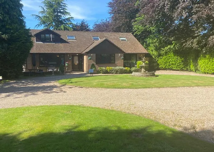 Family resorts Barncroft Luxury - Top Rated Near Birmingham Nec & Airport