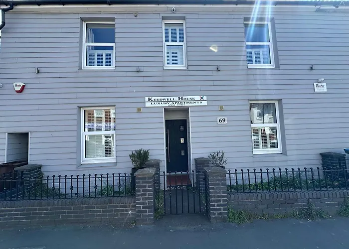 Keedwell Studio Apartments