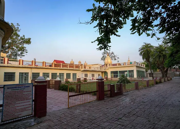Family Hotel: Shree Krishna Bhakti Ashram