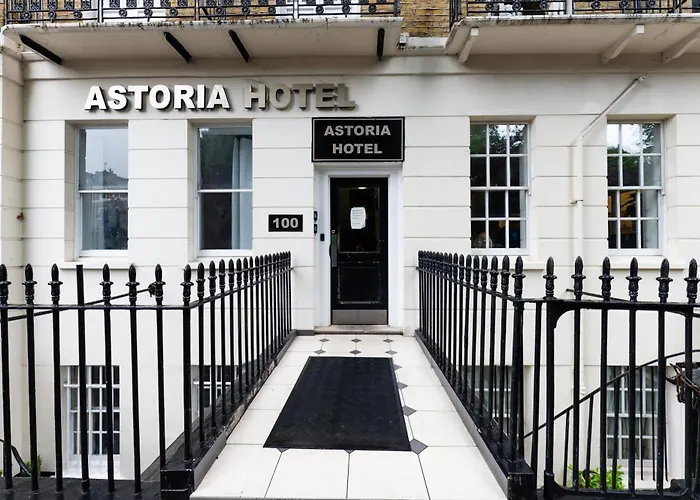 Cheap hotel: Astoria Hotel