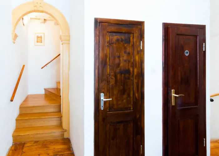 B&B only: Old Town Hostel