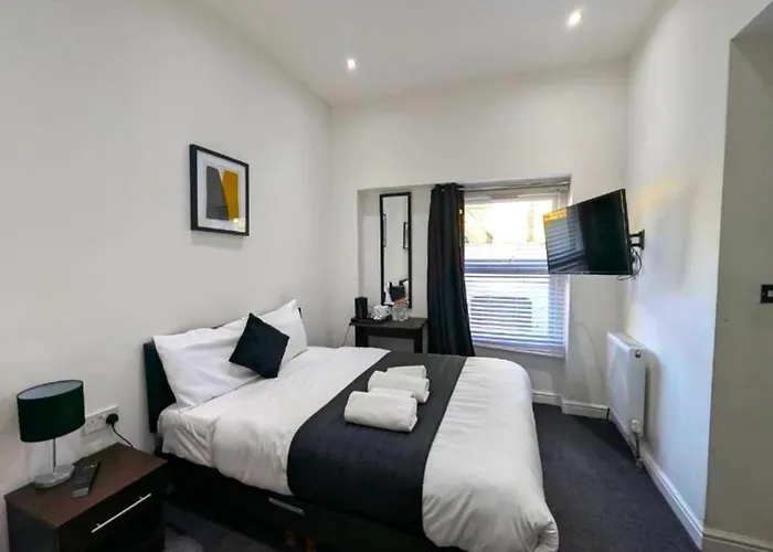 Oyo Firs Lodge London Heathrow