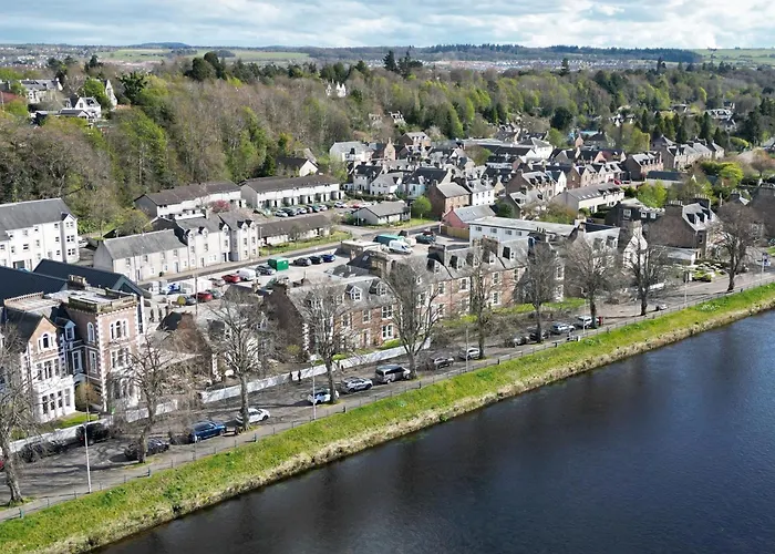 Glen Mhor Hotel At Uile-Bheist 'Brewstillery'