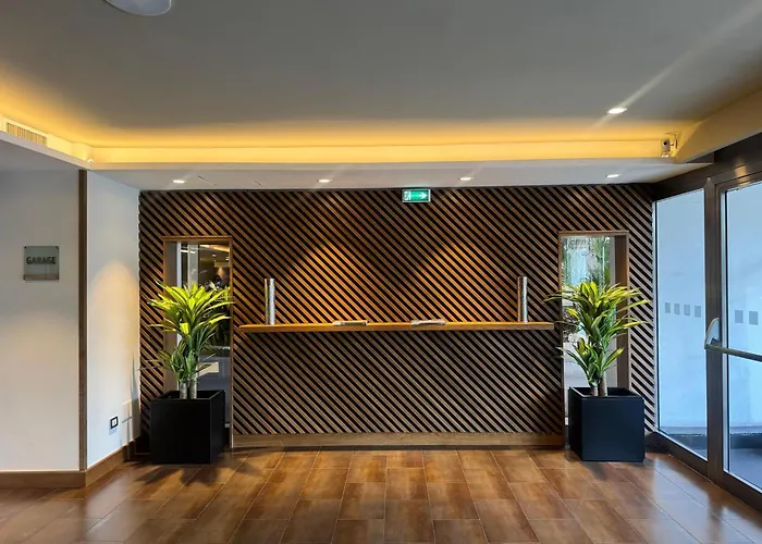 Romantic hotels Holiday Inn Naples By Ihg
