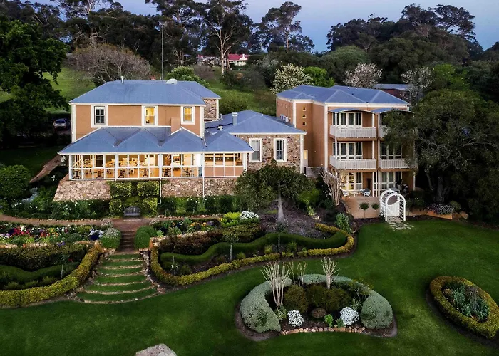 Grand Mercure Basildene Manor