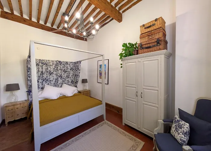 Cent Cinq - Unique s In The Heart Of Apt