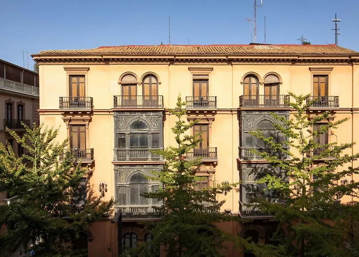 Palacio De Santa Paula