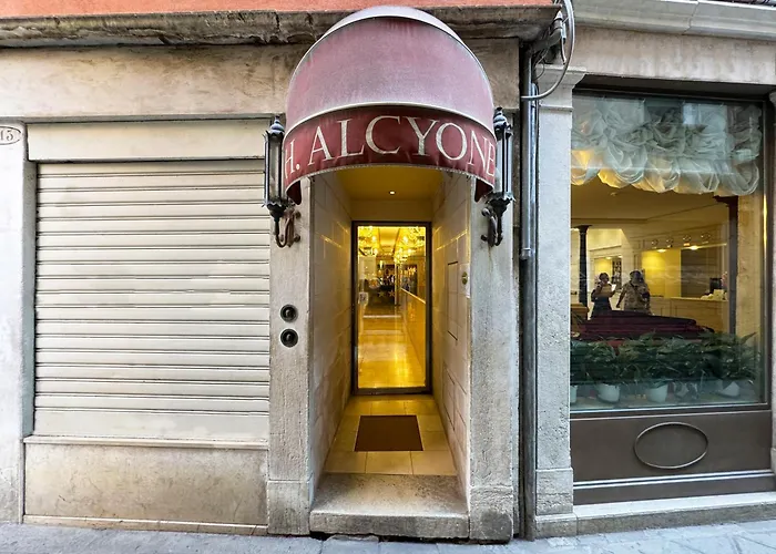 3 star hotels Alcyone