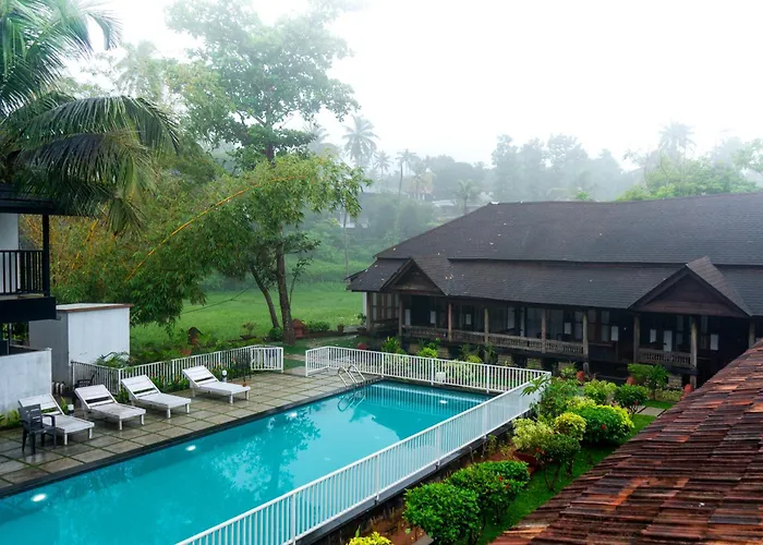 Luxury hotel only: Palm Treeheritage Beach Resort