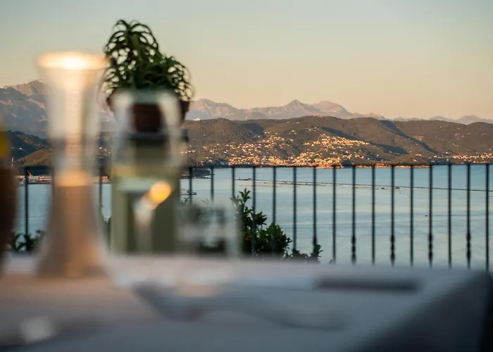 Pet Friendly hotel: Le Ville Relais