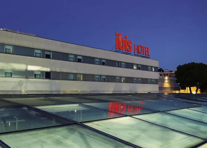 Ibis Sao Joao