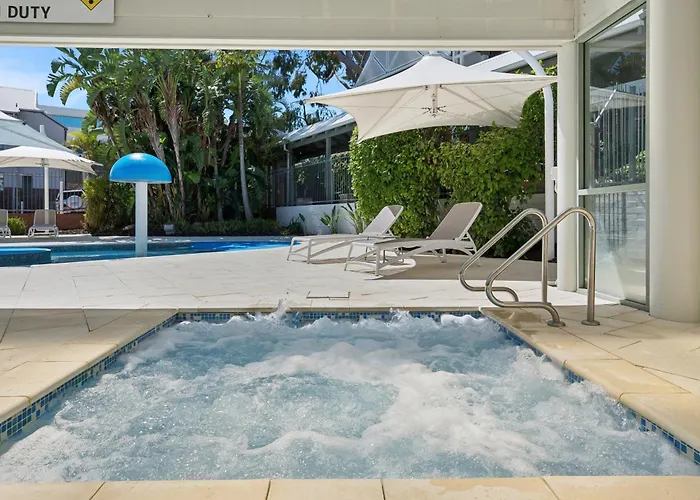 Broadwater Resort Como