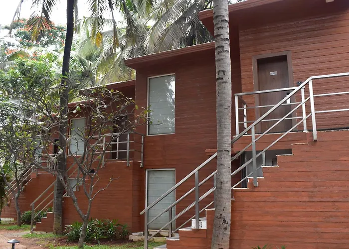 Hotels with tennis Royal Orchid & Convention Centre, Yelahanka Bangalore