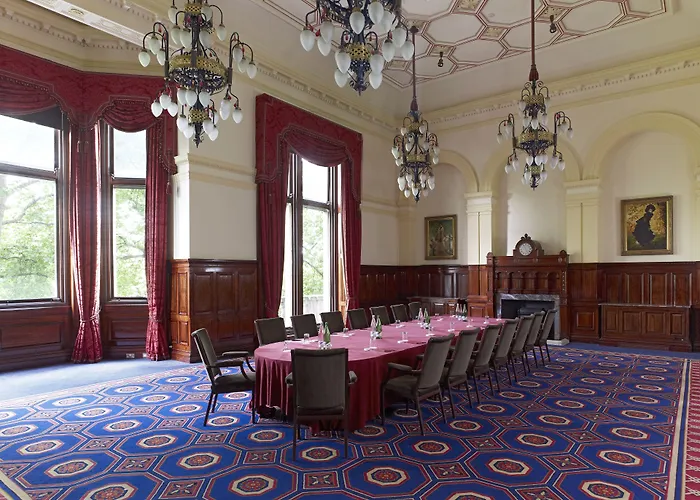 Hotel with view: The Royal Horseguards Hotel, London