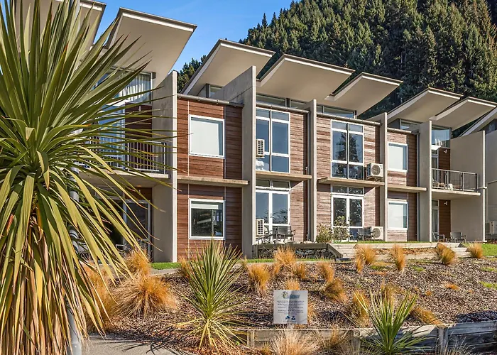 Hampshire Holiday Parks - Queenstown Lakeview