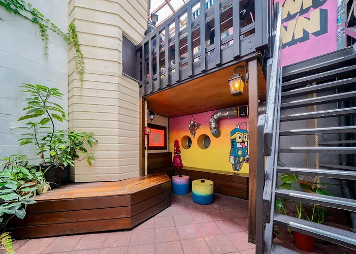 Resort: Flying Pig Downtown