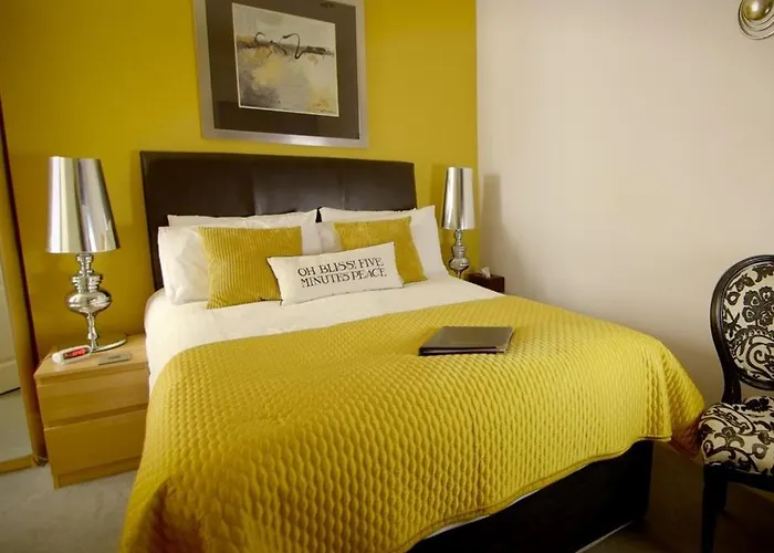 Romantic hotel: The Kenley Hotel