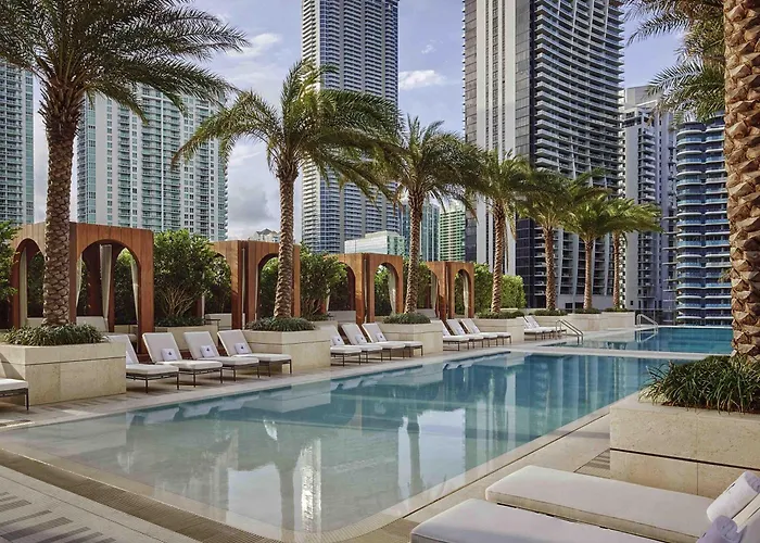 SLS LUX Brickell