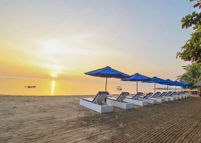 Hotel with pool: Inna Sindhu Beach Hotel & Resort