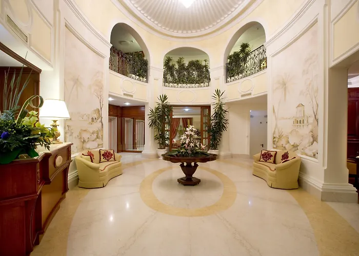 Hotels with a view Palazzo Alabardieri
