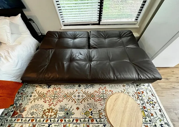 Guest Studio