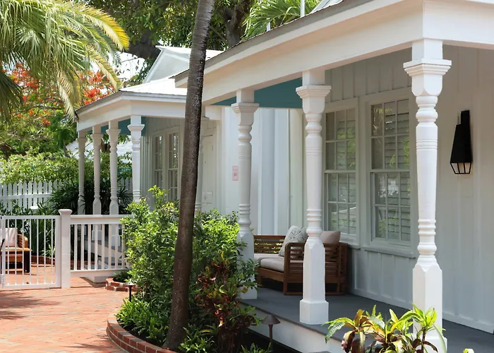 Lighthouse - Historic Inns