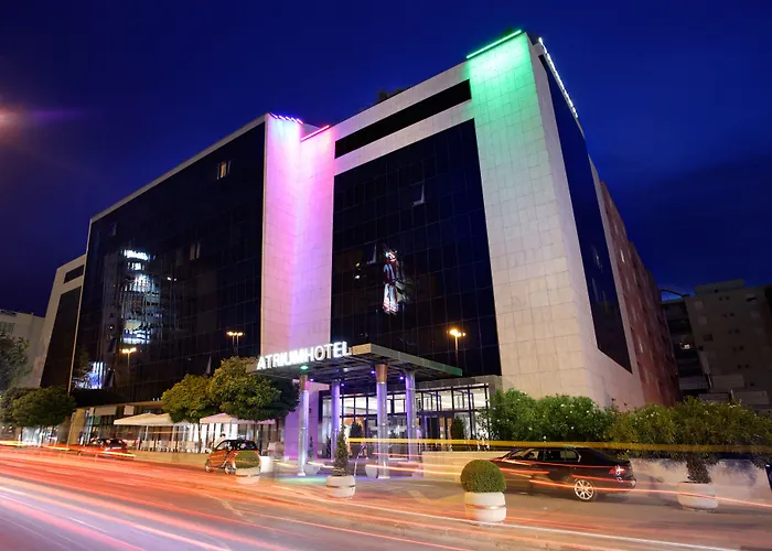 Hotel mit Whirlpool Atrium