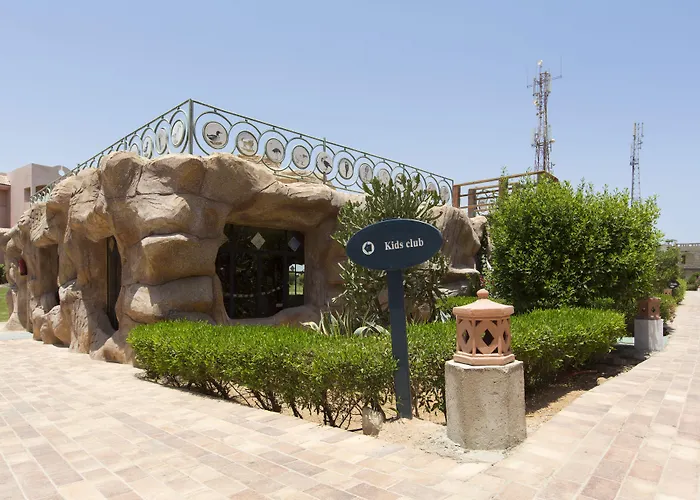 Parrotel Aqua Park Resort