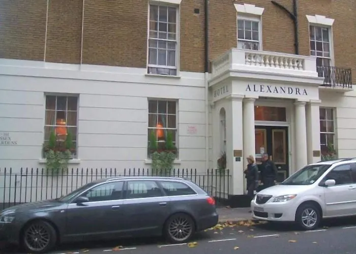  Alexandra