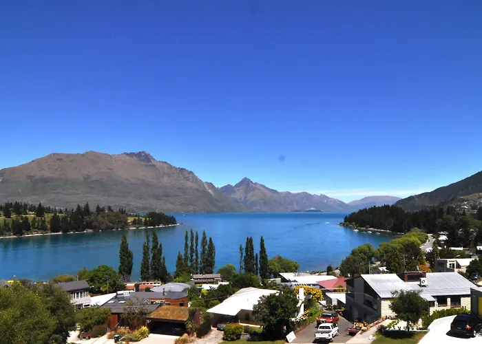 Earnslaw Lodge