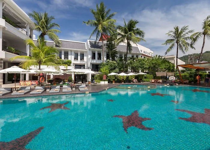 Hôtel de golf: Sawaddi Patong Resort & Spa By Tolani