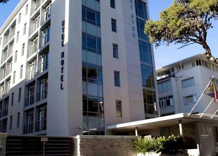 Hotel: The Hyde All Suite Hotel