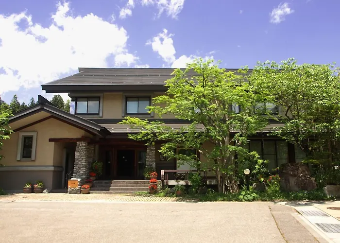 Hakuba Onsen Ryokan Shirouma-So