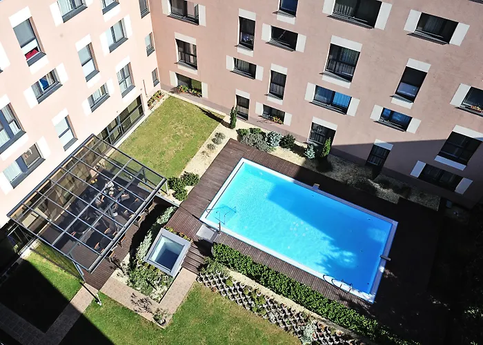 Hotel nahe College: Melrose Apartments