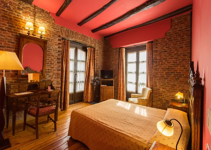 Hotel La Posada Regia