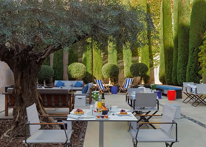 Hôtel pour familles: H10 Art Gallery 4* Sup