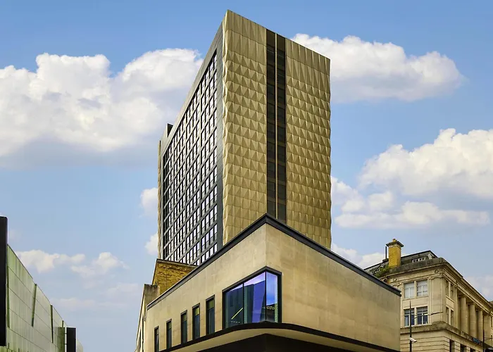 4 star hotel: Mercure Newport