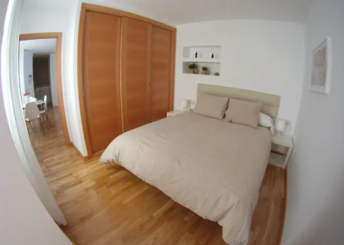 Apartments s Debambu