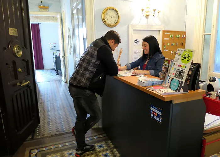 Hostal Balmes Centro