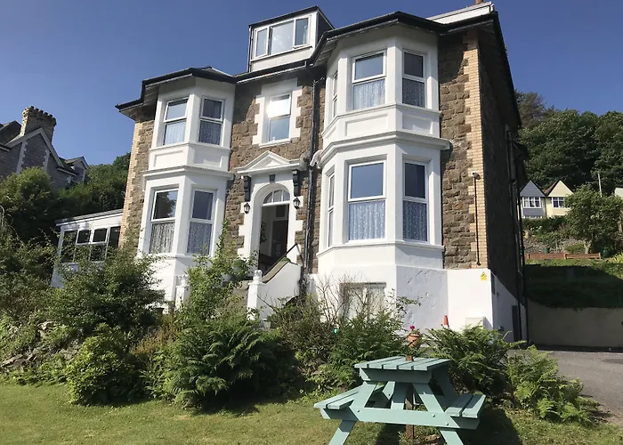 4 star hotel: Cairn House