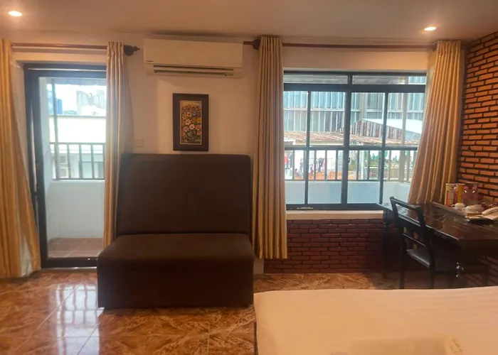 Best Central Point Hotel