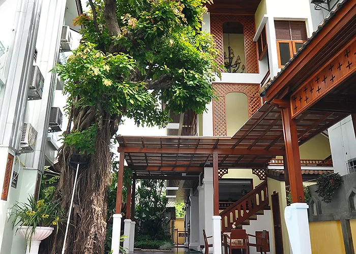 Hotel with view: Sripat Guesthouse Sha Extra Plus