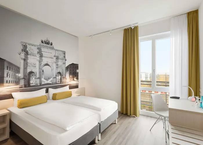 Super 8 By Wyndham Munich City West