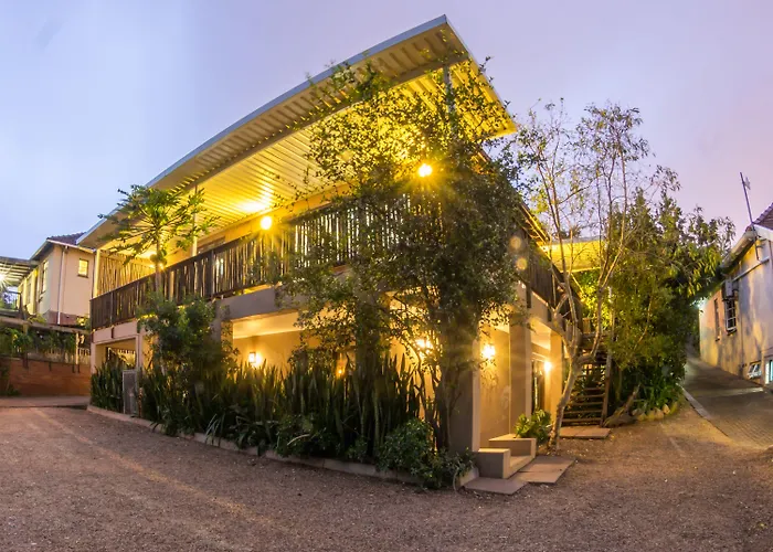 Mackaya Bella Guest House