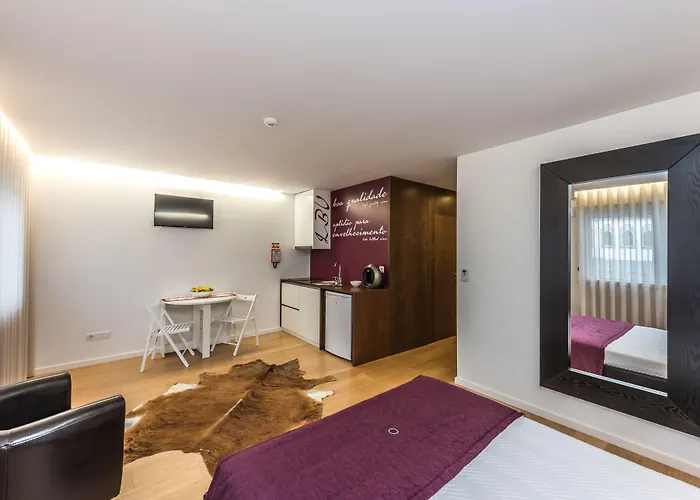 Lounge Inn Guest House